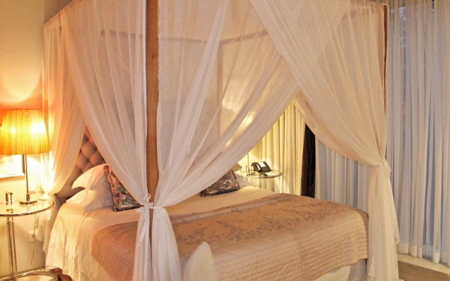 Carmo's Boutique Hotel