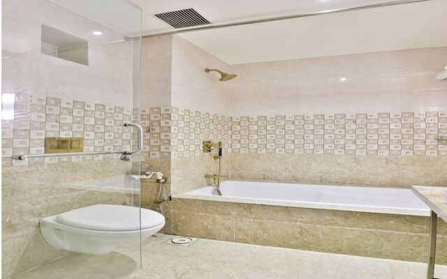 OYO 13479 Hotel Grand Nakshatra