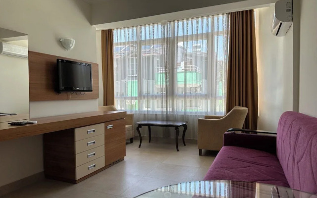 Liman Apart Kemer