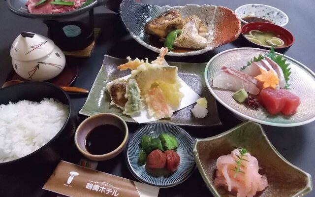 Tsurusaki Hotel