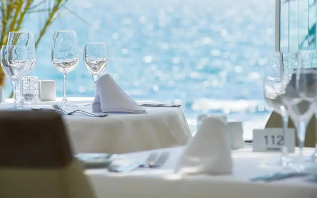 Oceano Beach Club
