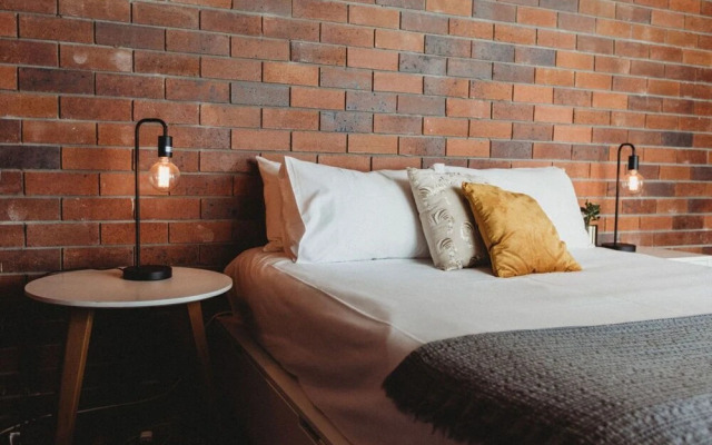 Renovated Apt with Beach Views