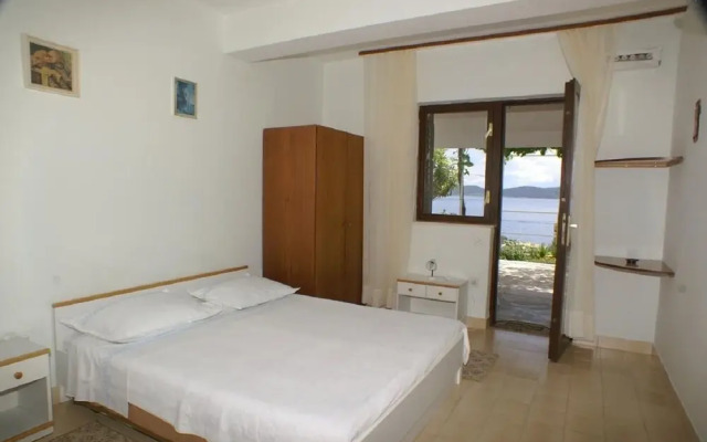 Niko - 50 m From Pebble Beach - SA2