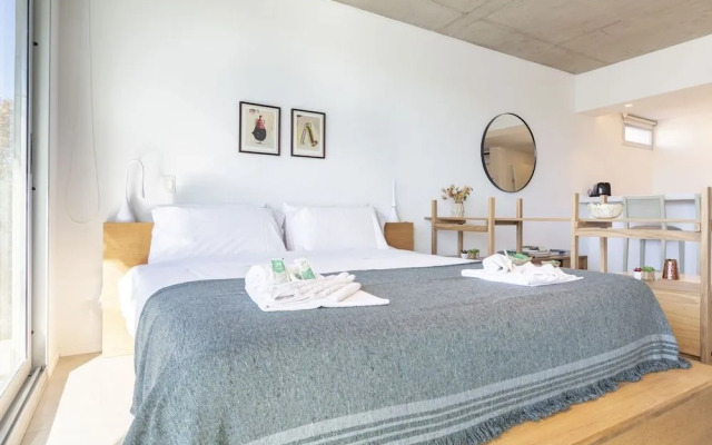 Floralis Suites by Be Local