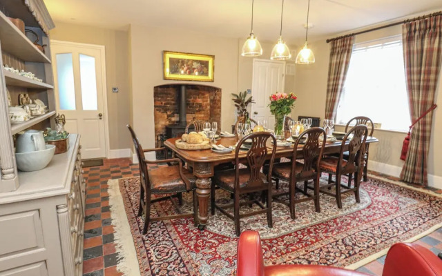 Manor Farm House