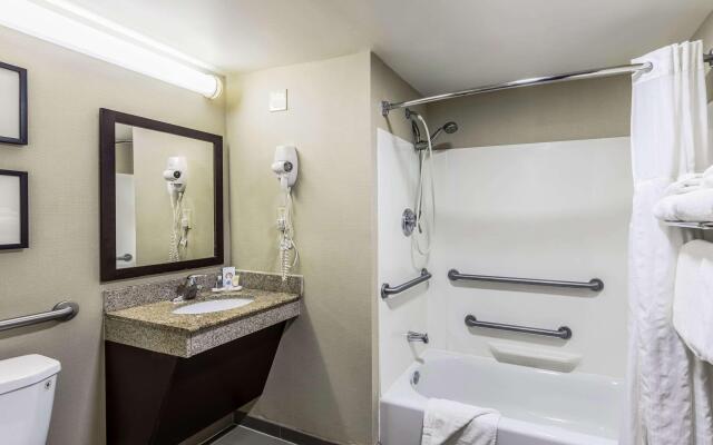 Comfort Inn Medford - Long Island