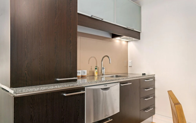 The Beacon - 2 Bedroom Town Center Apartment 614