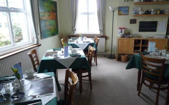 Ashdene House