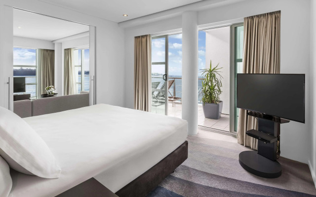 Hilton Auckland