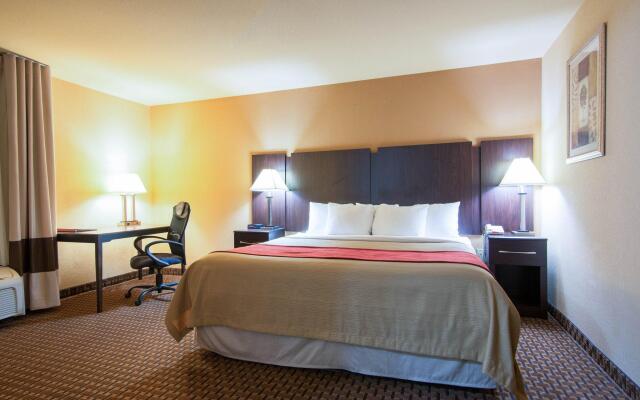 Comfort Inn & Suites Perry National Fairgrounds Area