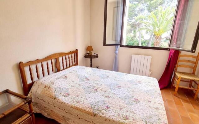 Appartement Six-Fours-les-Plages, 3 pièces, 6 personnes - FR-1-316-122