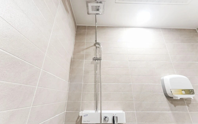 Gimhae Eobang-dong Suite Hotel