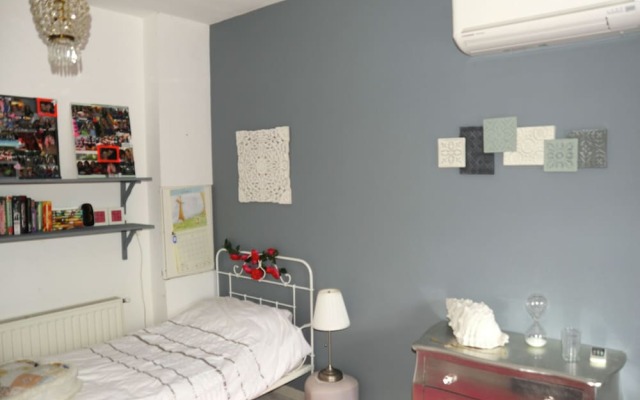 Child-friendly Holiday Home in Esparron-de-verdon