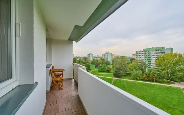 Kwiska Apartment Wrocław by Renters