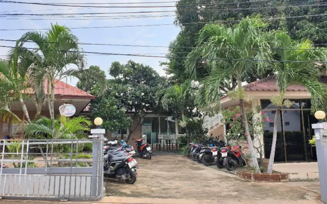 Sea Beach Koh Larn 1