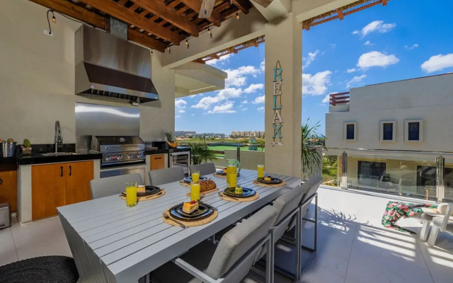 Sea View Exclusive Penthouse Outdoor Dining 3BR