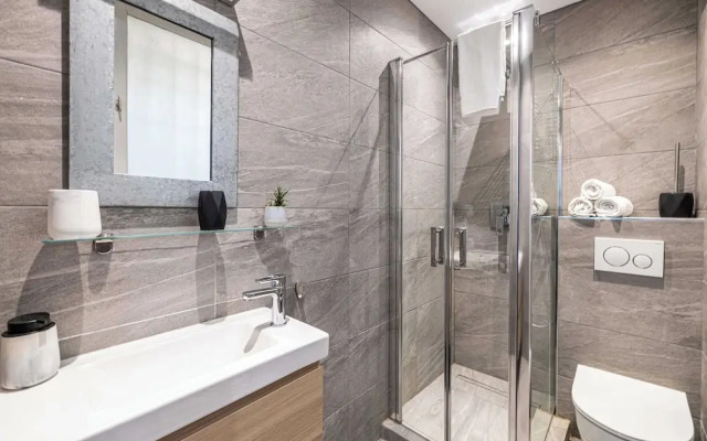 Charming Appt - 1bd/4p- sea View - Antibes Centre