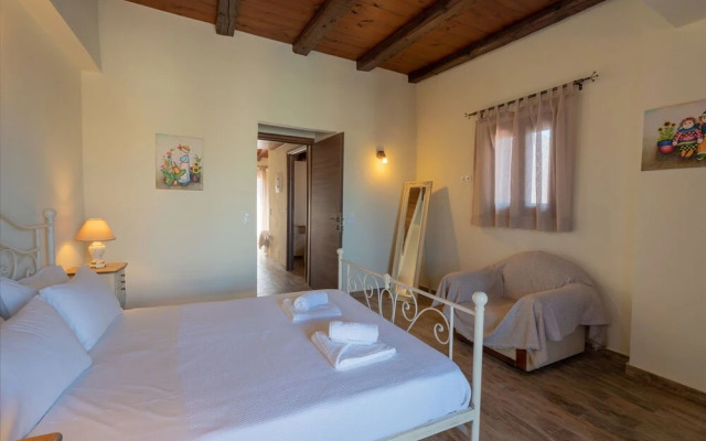 Apt 2 with Spa Tub next to the Beach