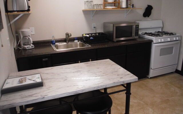 Talkeetna Love-Lee Cabins