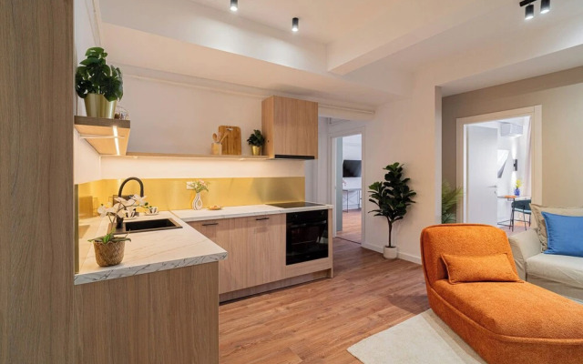Modern & Spacious 2BR Steps to Cismigiu Gardens