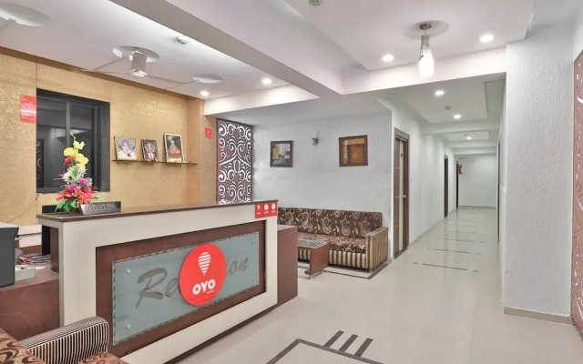 OYO 2389 Hotel The Grand Pritam