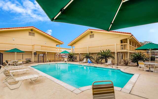 La Quinta Inn by Wyndham Lufkin