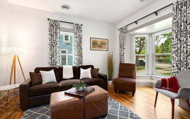 Lola House! Cozy comfort, Prime Old Town Location