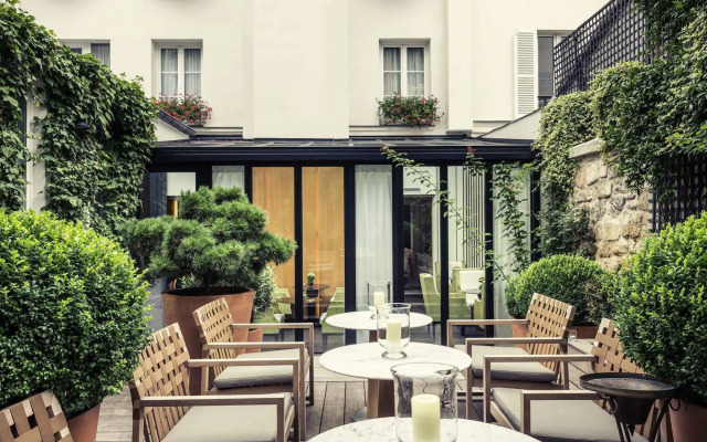 Le Belgrand Hotel Paris Champs Elysees, Tapestry by Hilton