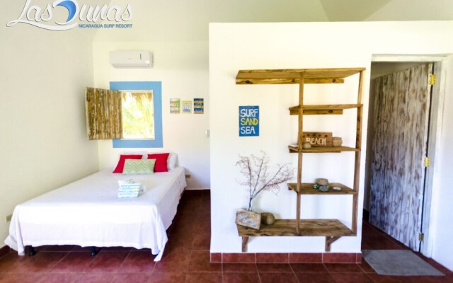 Las Dunas Surf Resort - Hostel