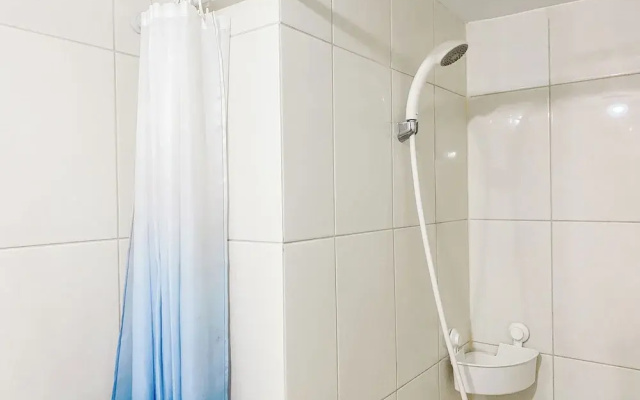 Comfy And Well Furnished 2Br Springlake Summarecon Bekasi Apartment