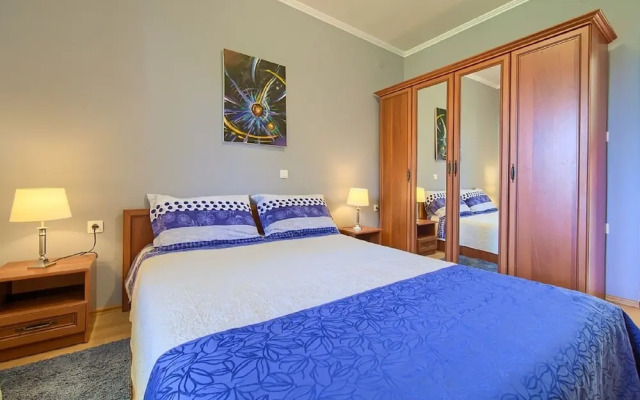 Pleasant Apartment in Vantacici Amid the Sea