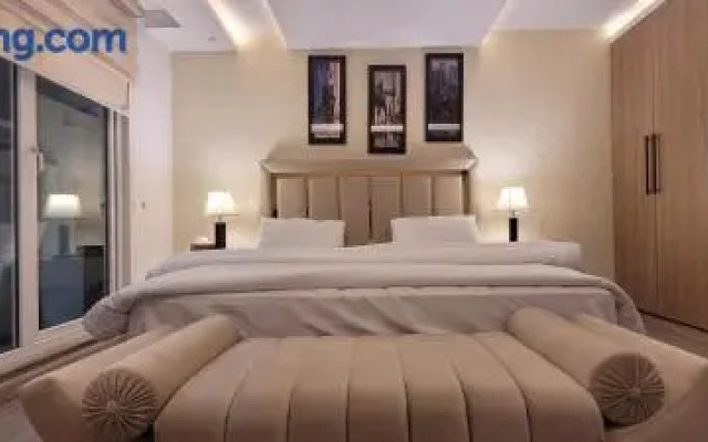 Goldcrest Luxury Apartments