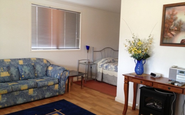 Redtail Ridge Cottages - Adults Only – Guest Rooms – Catterick
