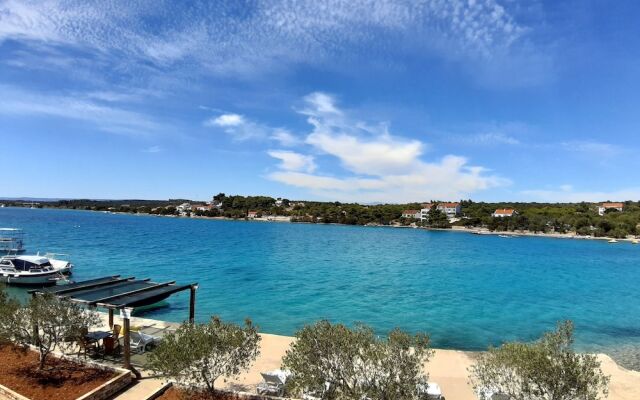 Sea Turtle Apartments