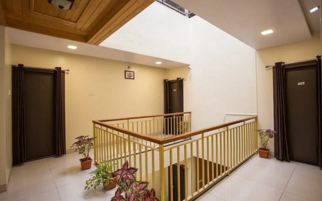 OYO 12260 Traveler's inn