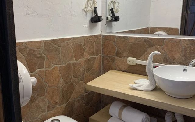 Nikikot Hotel and Hostal Food & Drink