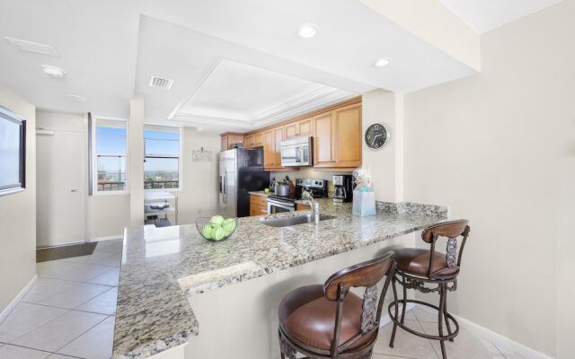 South Seas Tower 3-905