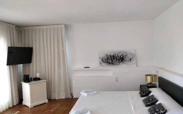 Cala Castell Suites