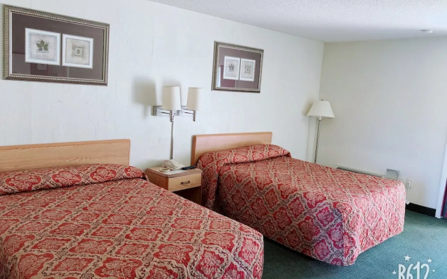 Hometown  Inn