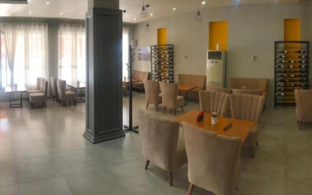 Hotel Aulona Fier