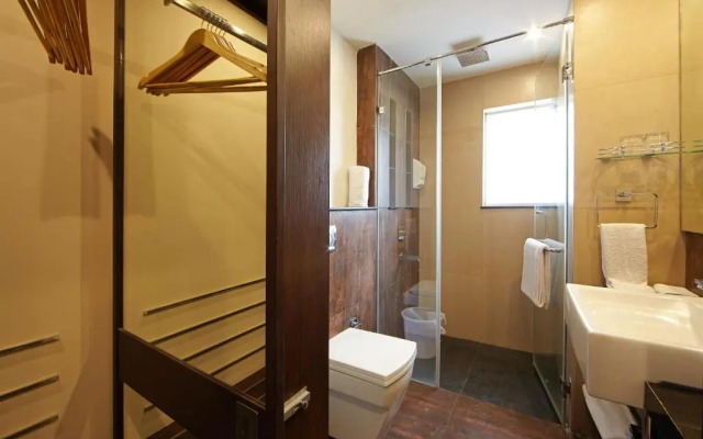 Saravana's Golden Fruits Business Suites