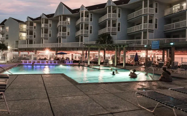 Seascape 1322 2 Bedroom Condo by RedAwning
