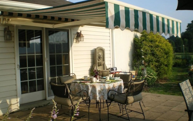 Red Cardinal Bed and Breakfast