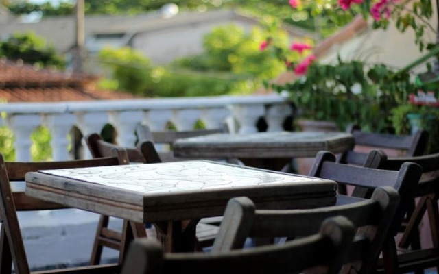 Aldeia Produções Hostel & Bar