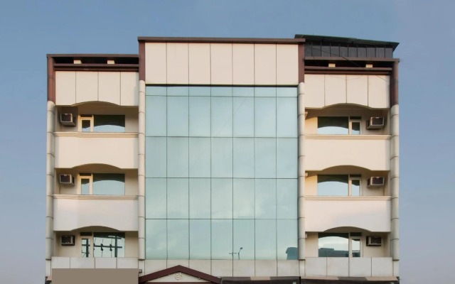 OYO 6647 Om Hari Residency