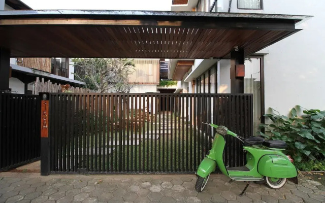 CoHaus 8 Studio & Kitchen