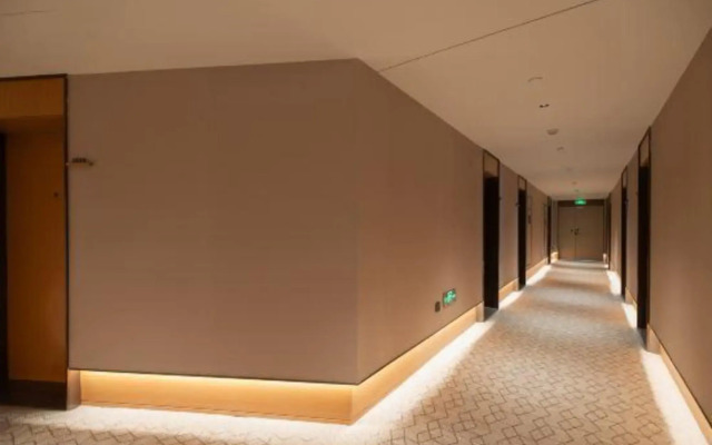 JI Hotel (Jinan Hi-tech Zone Dinghao Plaza)