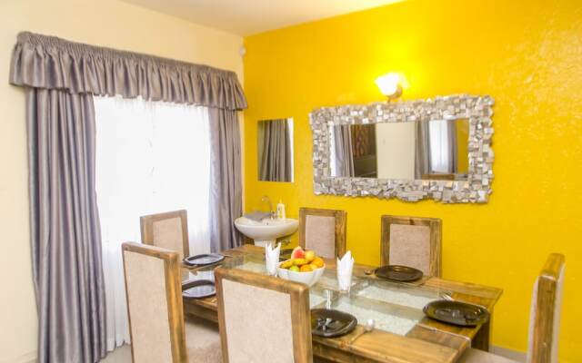Lux Airport Inn