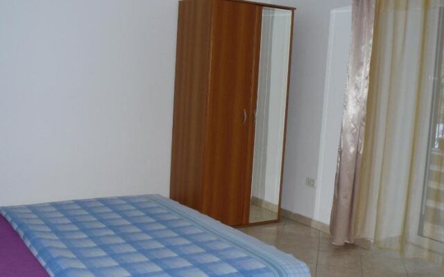 9 Suites Residence