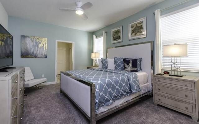 8-Bedroom Villa in Davenport 1567OL